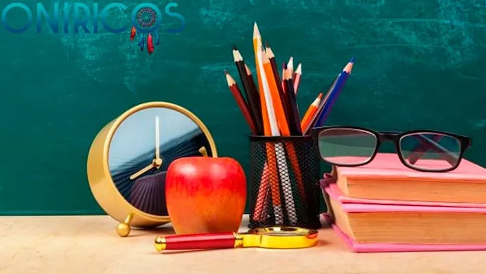 soñar con un profesor o maestro - oniromancia