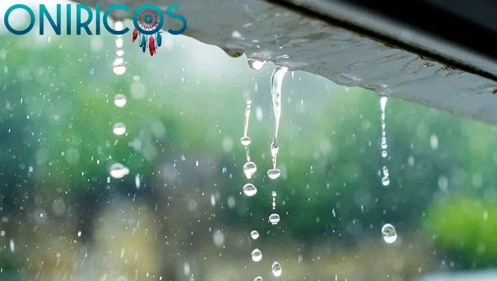 soñar con agua de lluvia
