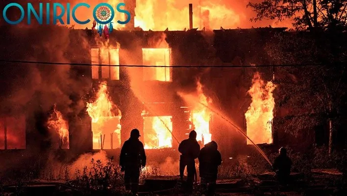 soñar con fuego en casa