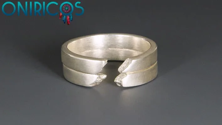 soñar con un anillo roto