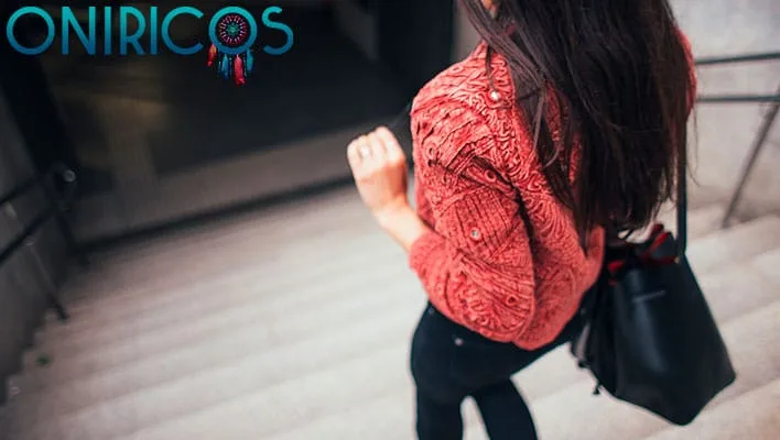 soñar con bajar escaleras - oniromancia