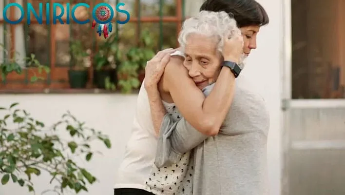 soñar con abrazar a tu abuela - oniromancia